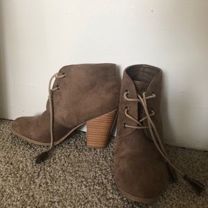 Block heel target lace up booties